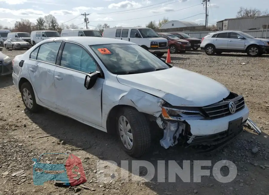 3VW167AJ4GM385151 Photo# 4