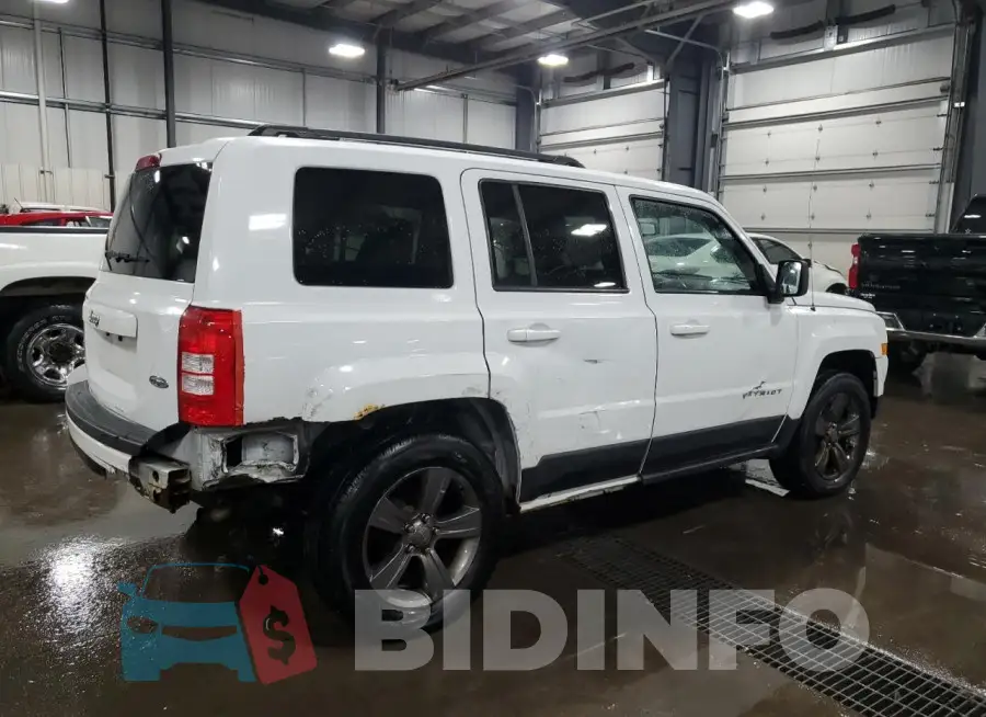 1C4NJRFB4FD218282 Photo# 3