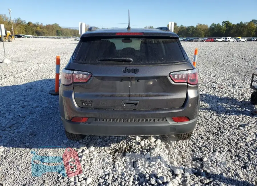 3C4NJDBB2JT395067 Photo# 6