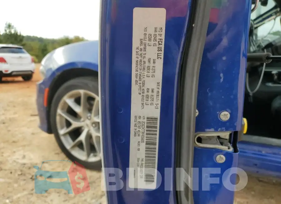 2C3CDXCT3KH656695 Photo# 13