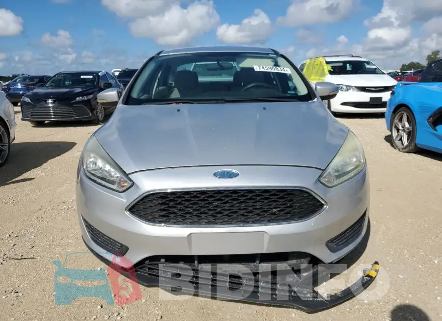 1FADP3F2XHL202223 Photo# 5