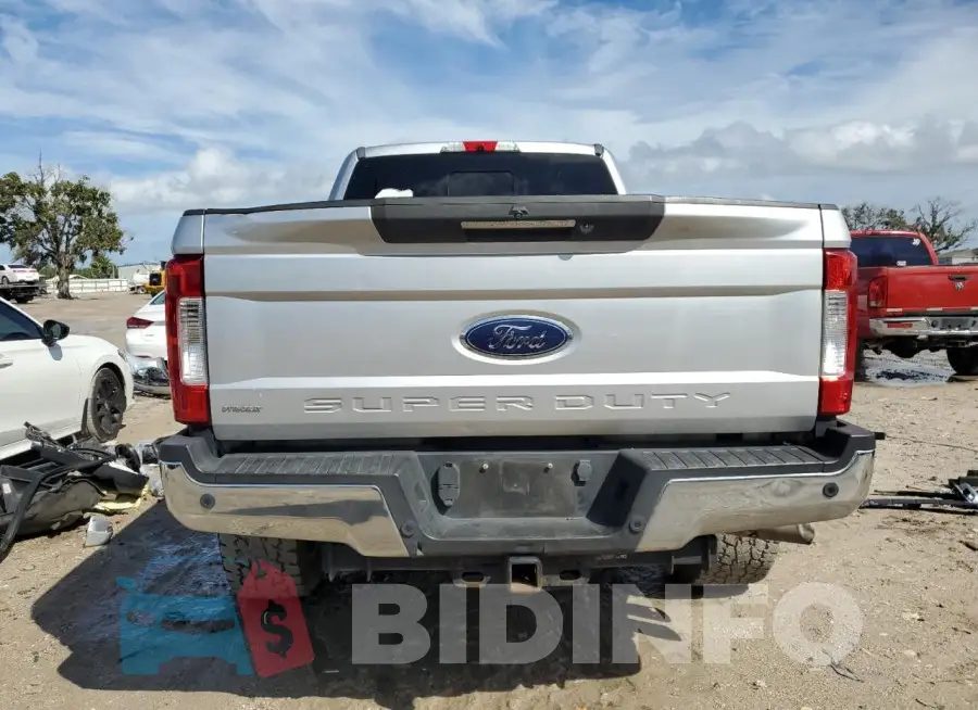 1FT7W2BT5JEB80239 Photo# 6