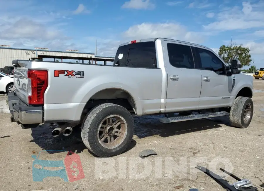 1FT7W2BT5JEB80239 Photo# 3