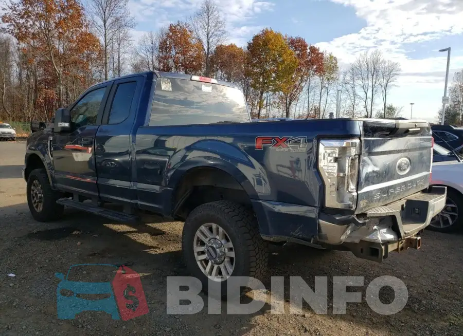 1FT7X2B60KEC73081 Photo# 2