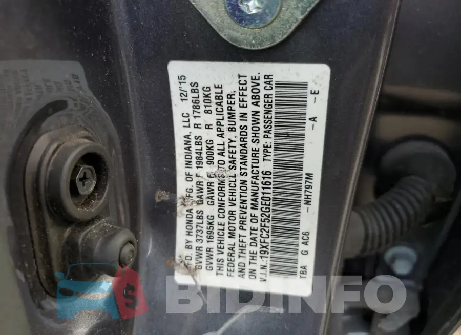 19XFC2F52GE011616 Photo# 12