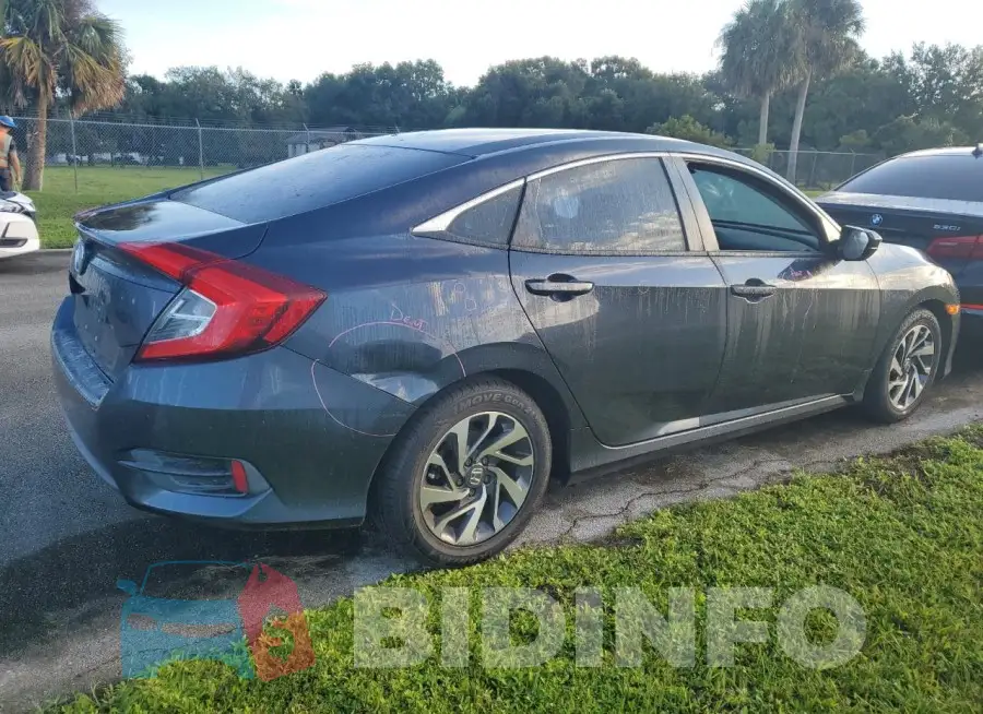 19XFC2F53HE224558 Photo# 3