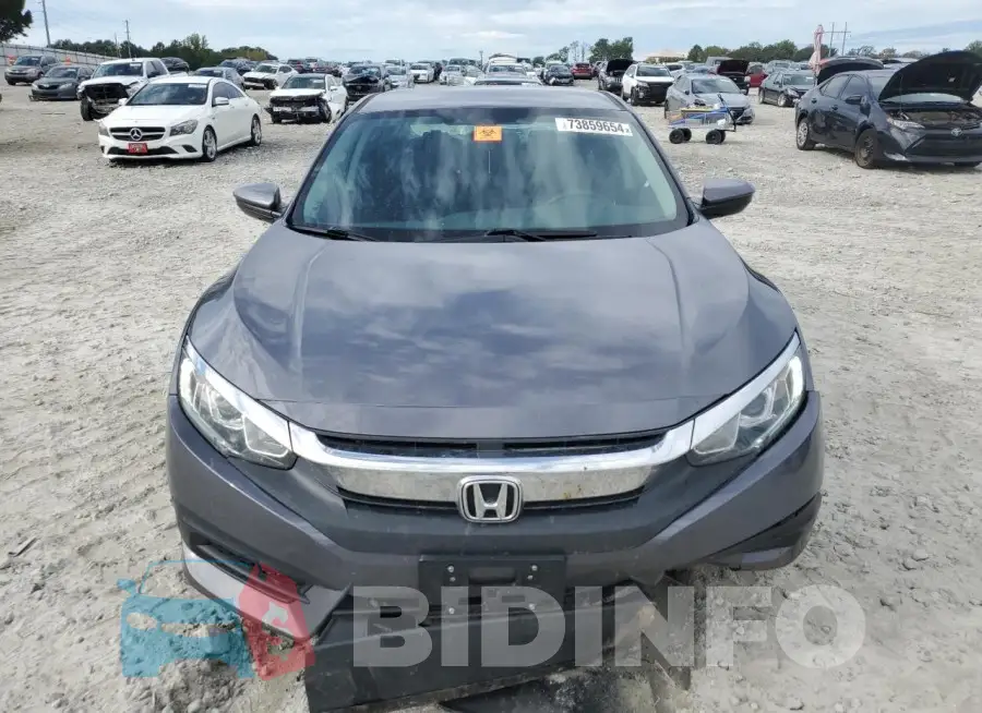 19XFC2F58JE209799 Photo# 5