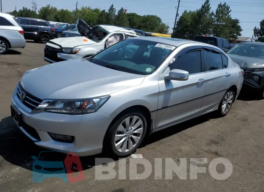 1HGCR2F80FA145880 Photo# 1