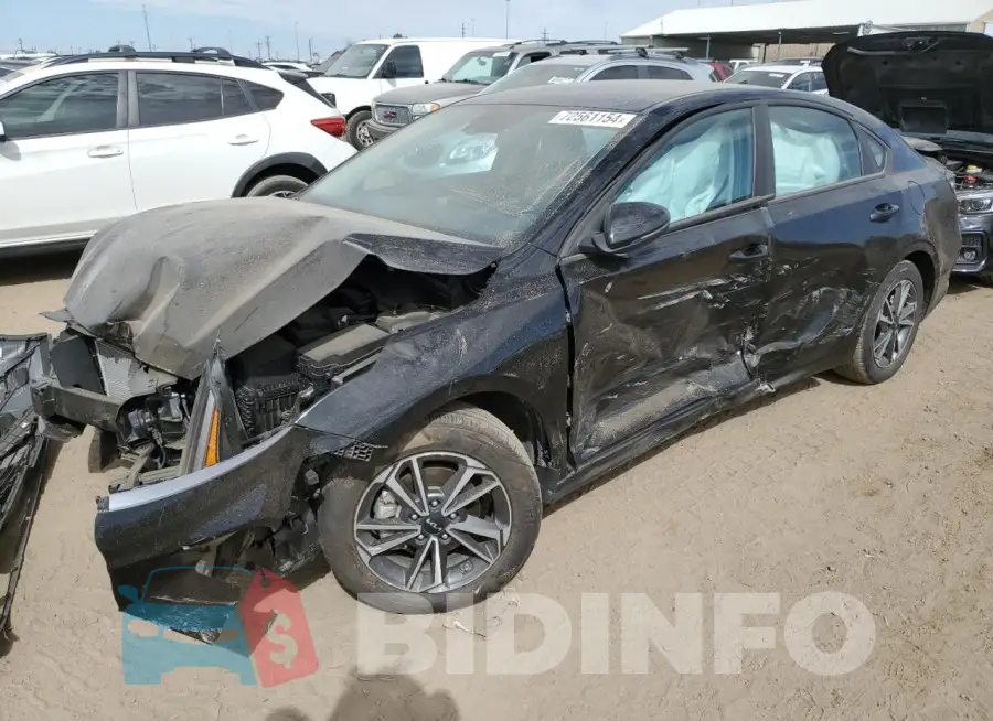 3KPF24AD6PE645041 Photo# 1