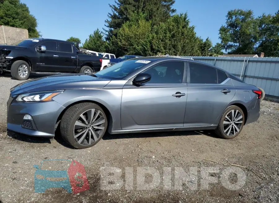 1N4BL4CV1KC141049 Photo# 1