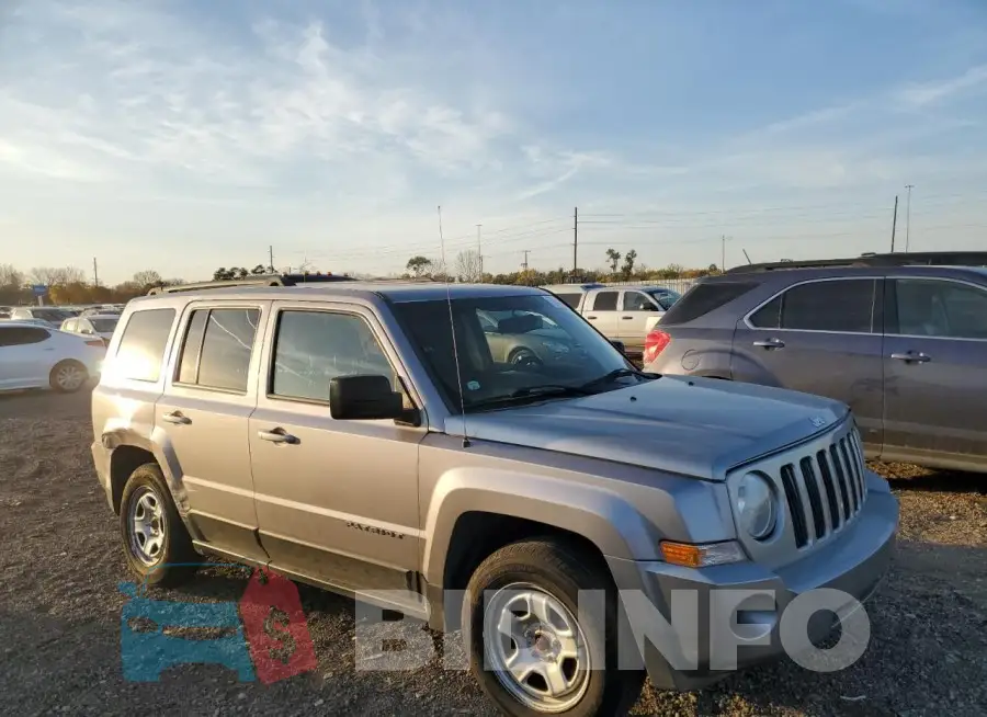1C4NJPFBXHD182931 Photo# 4