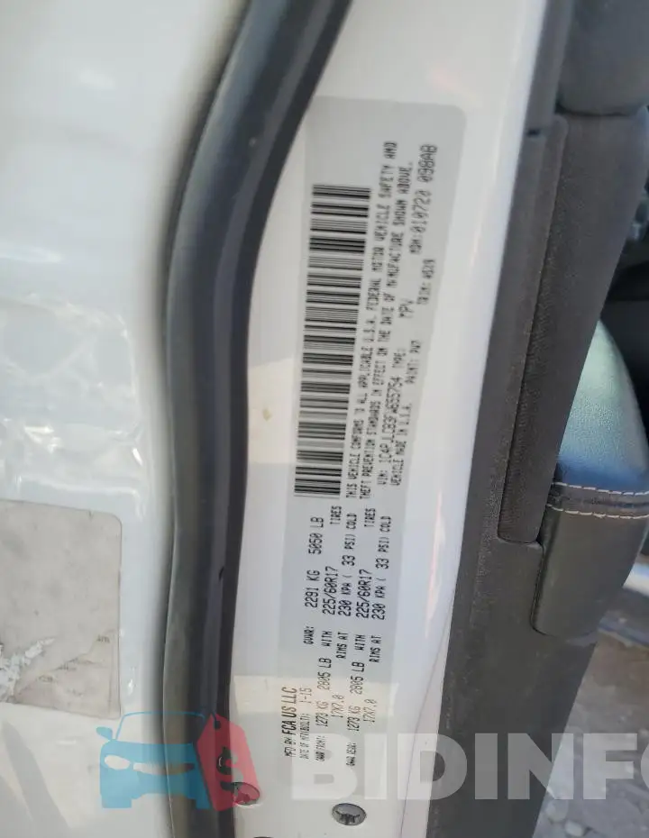 1C4PJLCB3FW655754 Photo# 13