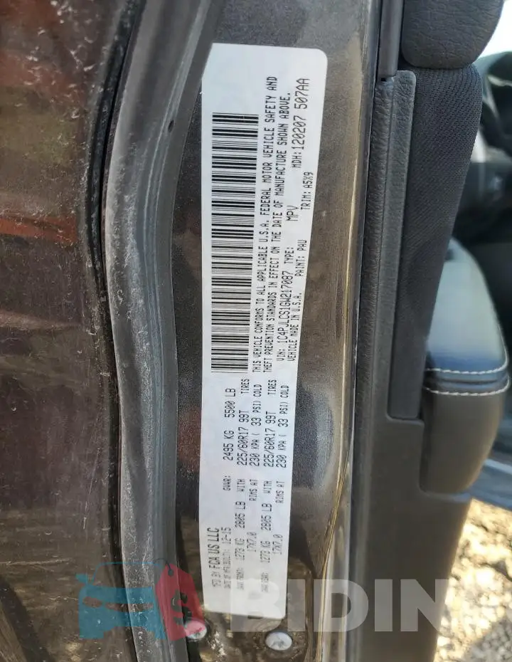 1C4PJLCS1GW217087 Photo# 14