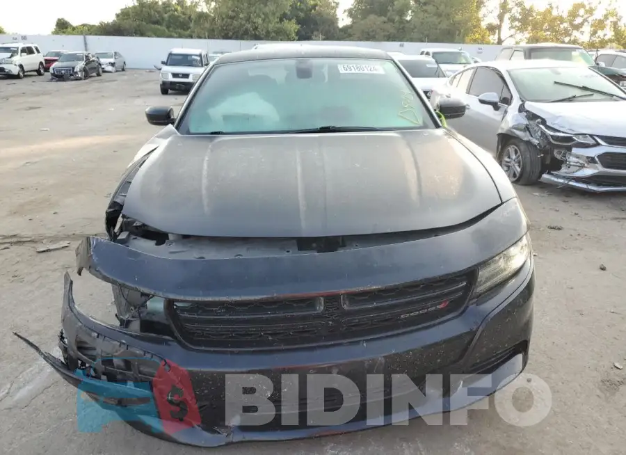 2C3CDXHG1FH727751 Photo# 5