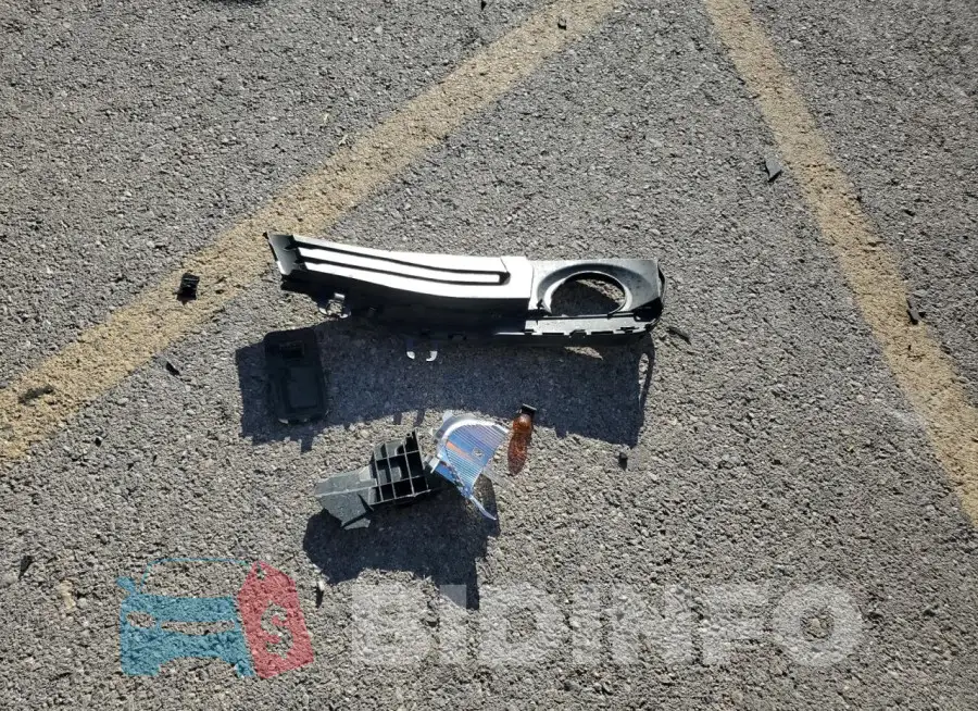 WBA8E1G52GNU12071 Photo# 12