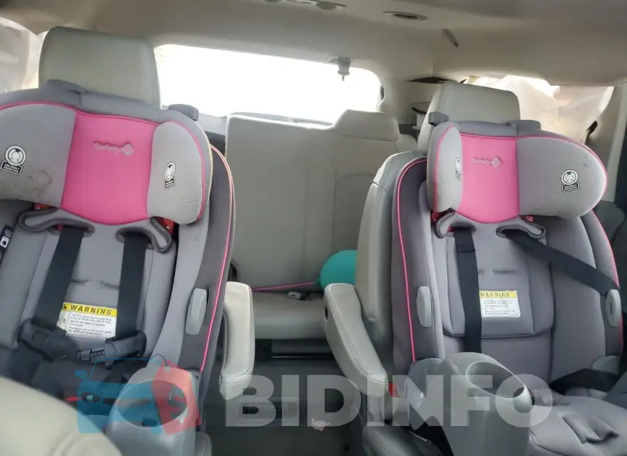 1GNKVJKD7GJ320167 Photo# 10