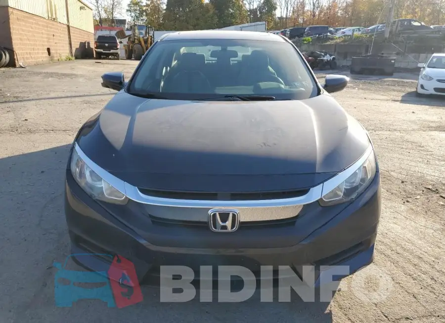 19XFC2F72HE222978 Photo# 5