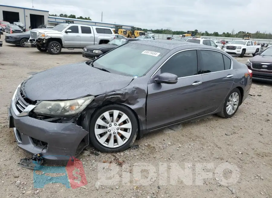 1HGCR3F86FA027001 Photo# 1