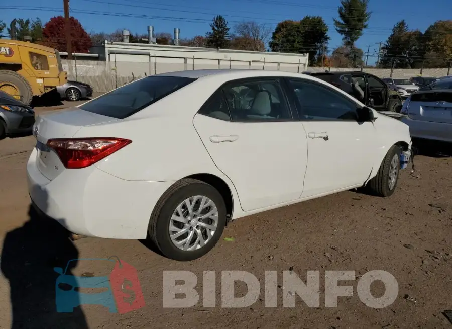 2T1BURHE3HC961355 Photo# 3