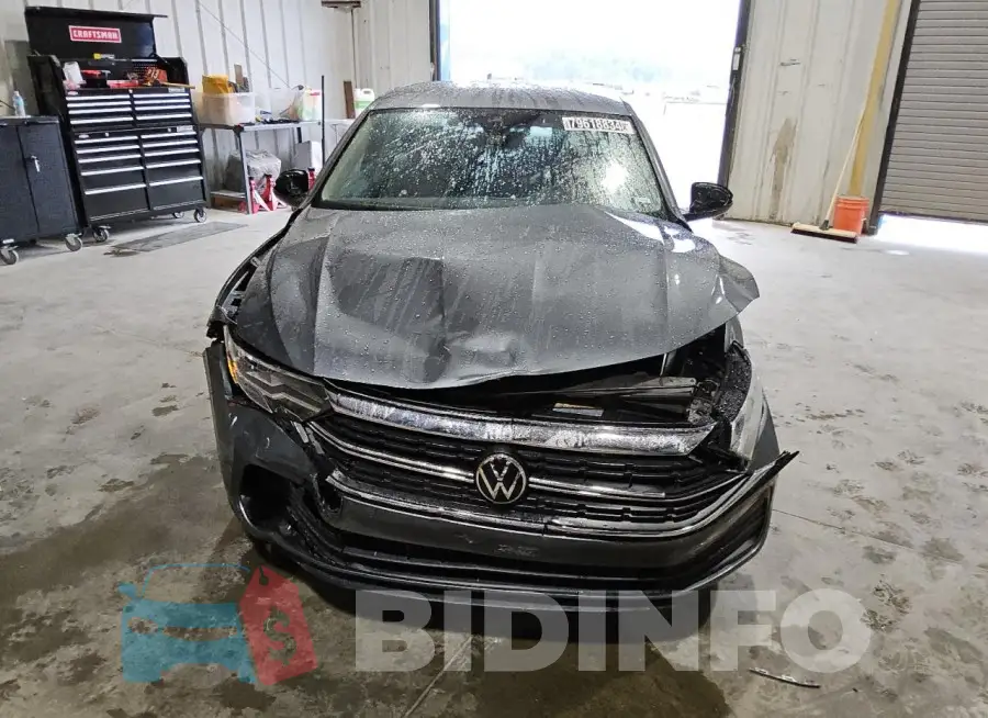 3VW5M7BU8RM089228 Photo# 5