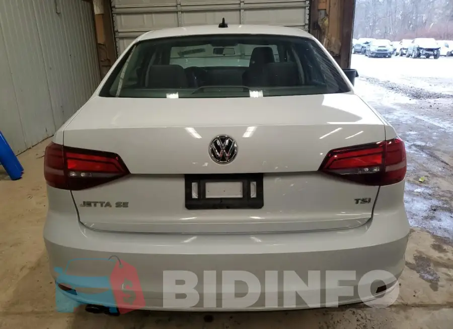 3VWB67AJ5HM272010 Photo# 6
