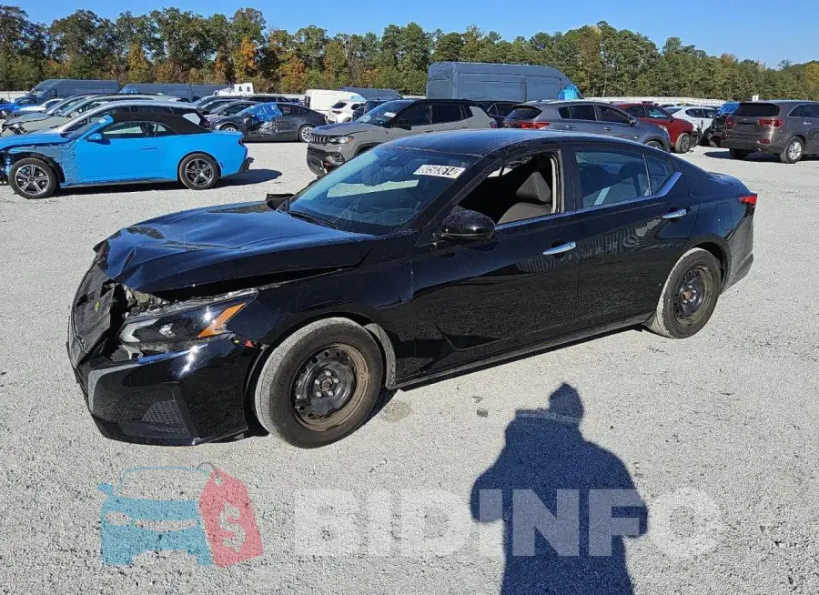 1N4BL4BV1PN394563 Photo# 1