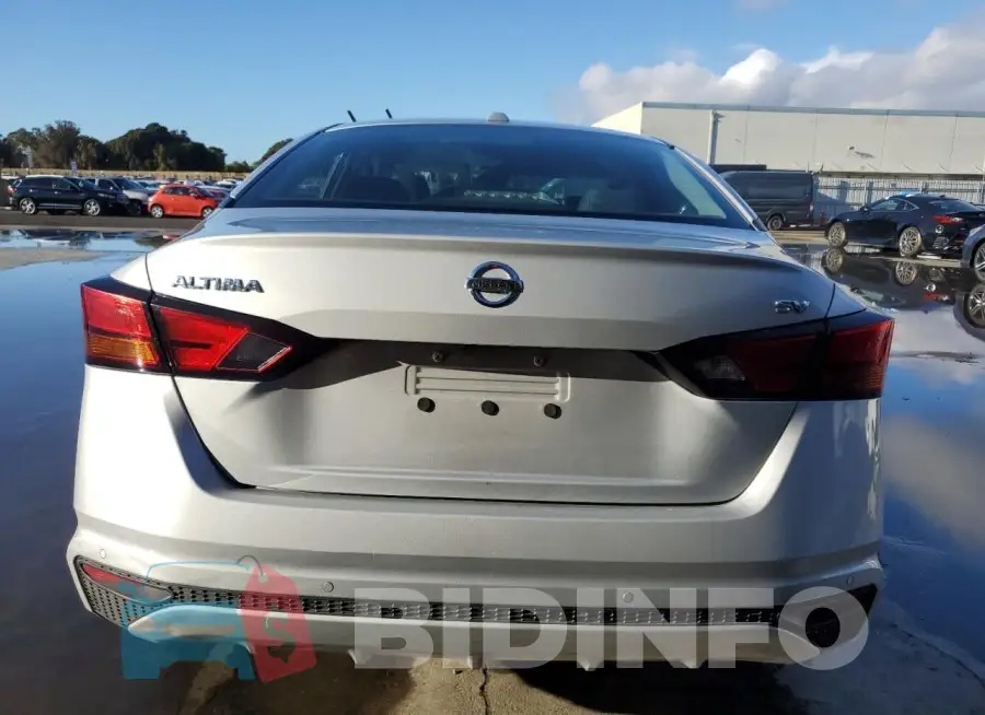 1N4BL4DV2NN307148 Photo# 6