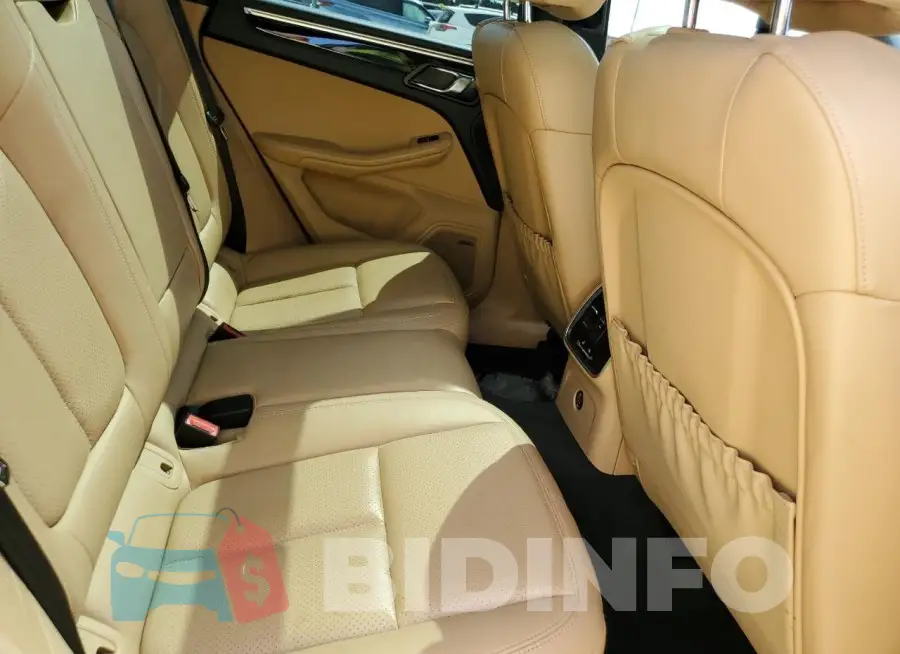 WP1AB2A51JLB39038 Photo# 10