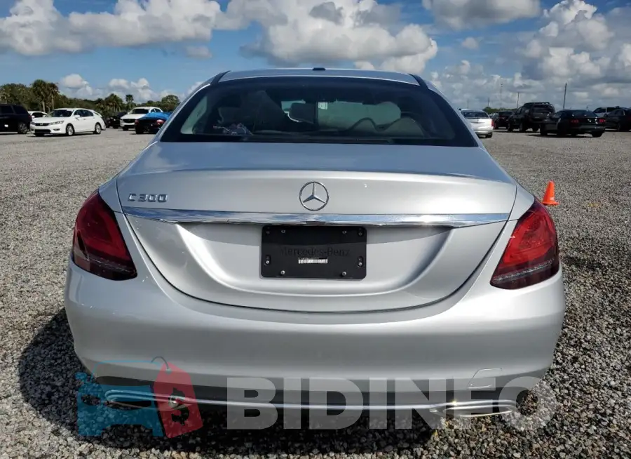 W1KWF8DB6MR650610 Photo# 6