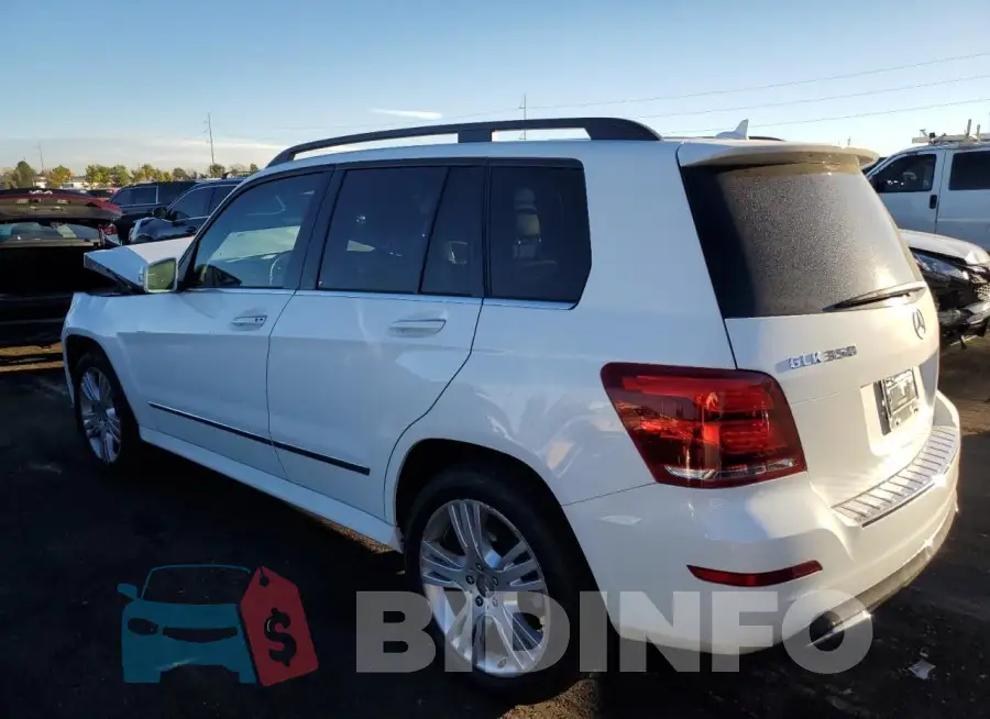 WDCGG8JB5FG347052 Photo# 2