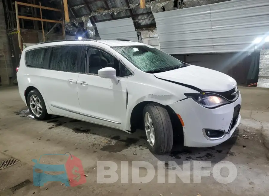2C4RC1EG6HR633372 Photo# 4
