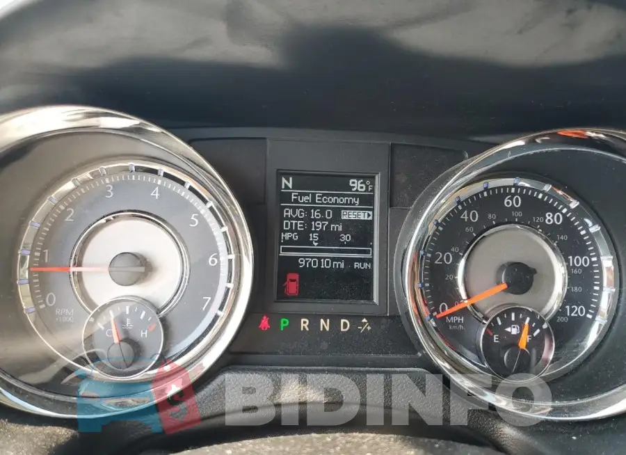 2C4RC1JG3GR104403 Photo# 9