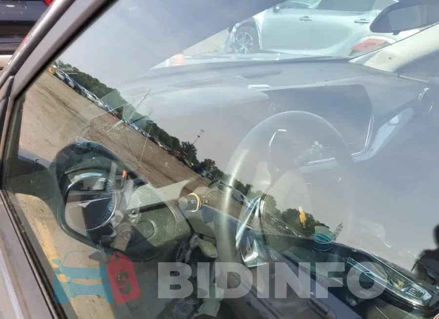 KL77LHE24RC112985 Photo# 9