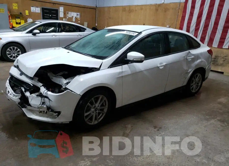 1FADP3F2XGL370099 Photo# 1