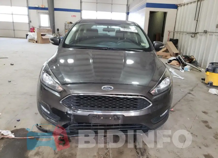 1FADP3M2XJL299187 Photo# 5