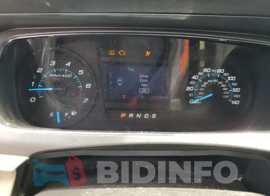 1FAHP2D82GG105317 Photo# 9