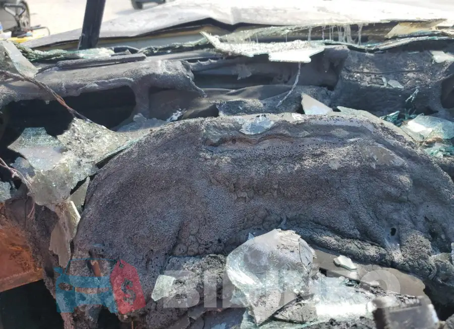 1FTMF1C58JKE18521 Photo# 9
