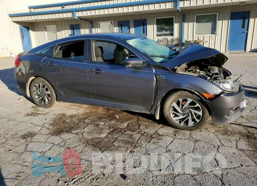 19XFC2F77HE016006 Photo# 4