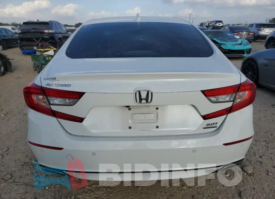 1HGCV2F94JA043897 Photo# 6
