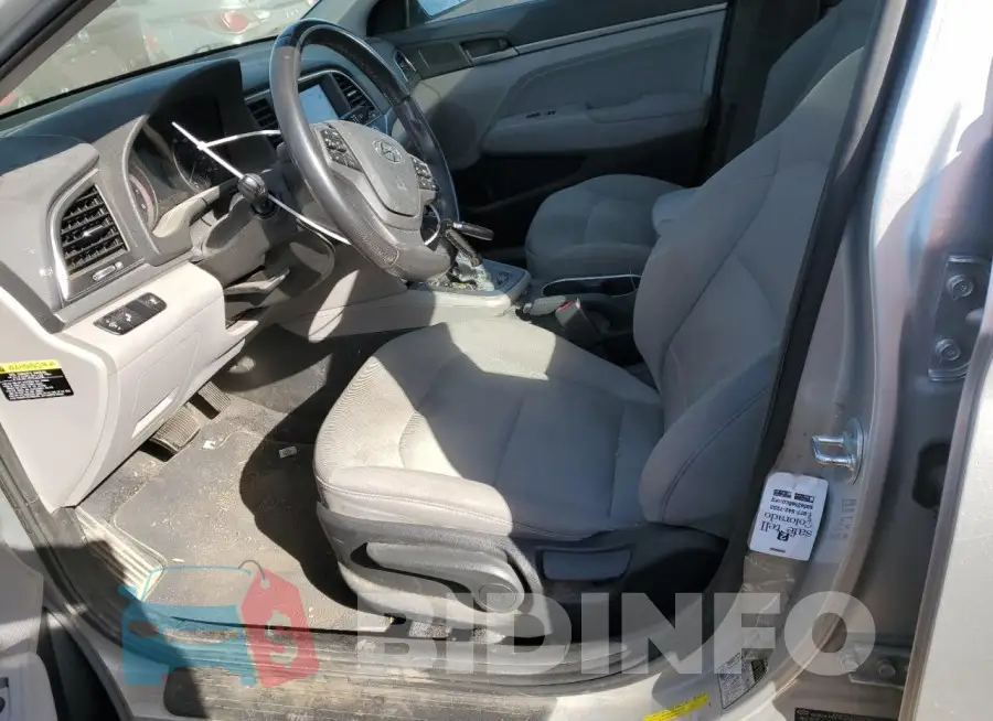 5NPD84LFXJH217898 Photo# 7