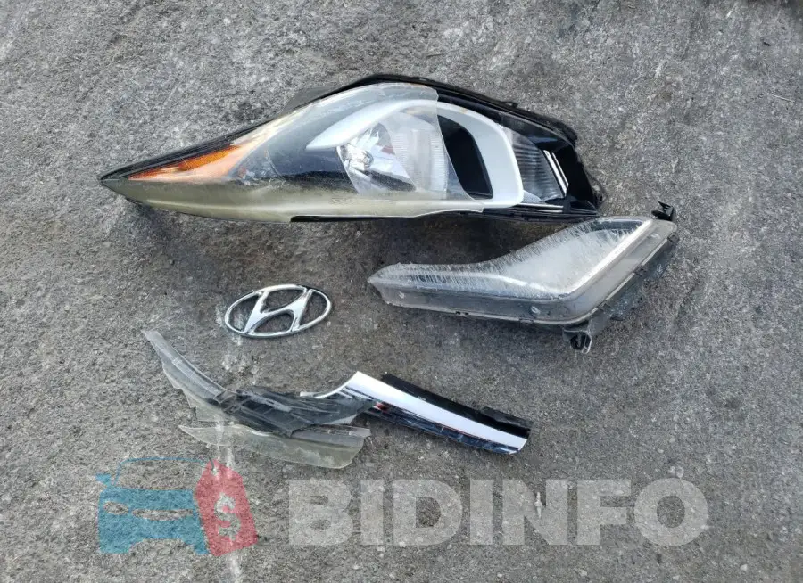 5NPDH4AE2FH608352 Photo# 12