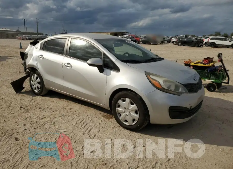 KNADM4A39F6494898 Photo# 4