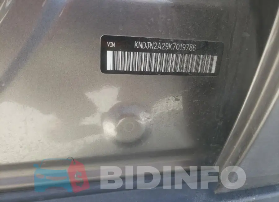 KNDJN2A29K7019786 Photo# 13