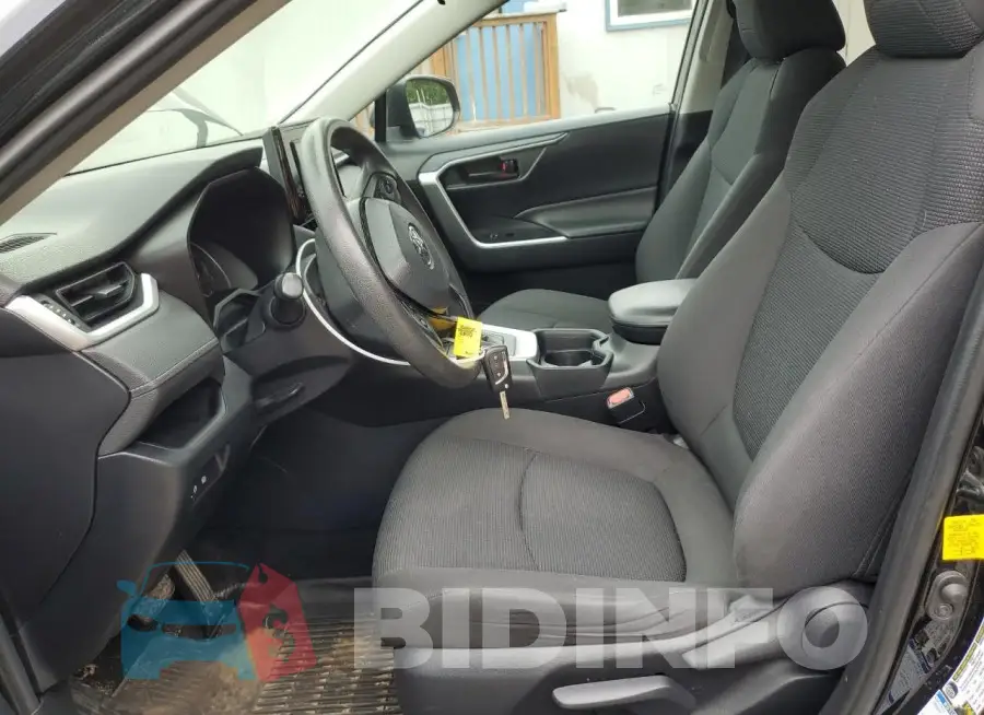 2T3F1RFV8KC028935 Photo# 7