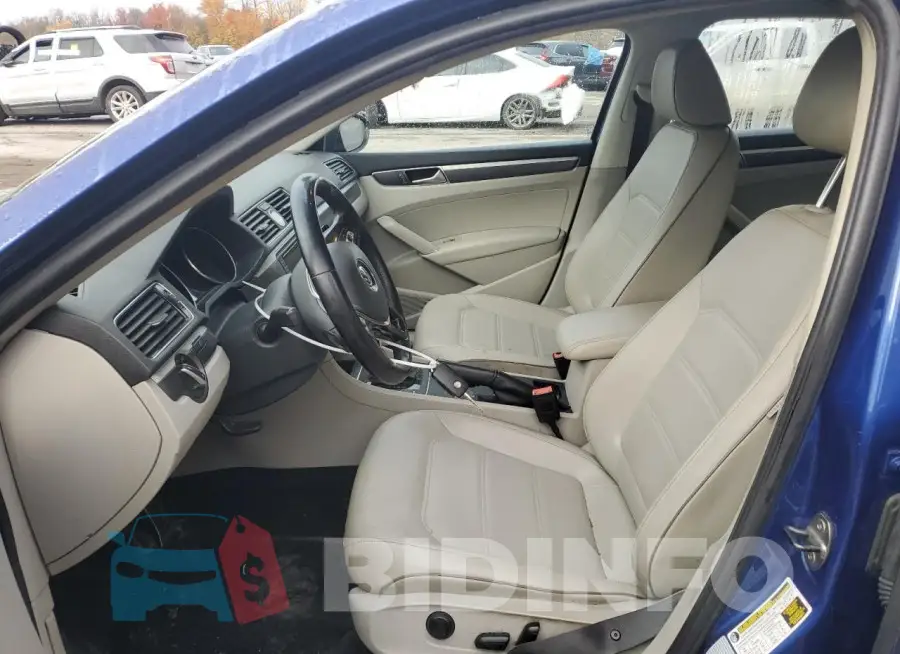 1VWDT7A38HC069732 Photo# 7