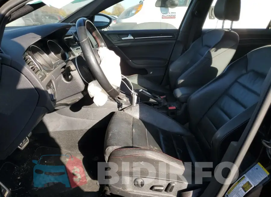 3VW4T7AUXFM002361 Photo# 7