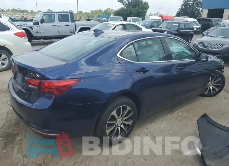 19UUB1F36HA009442 Photo# 3