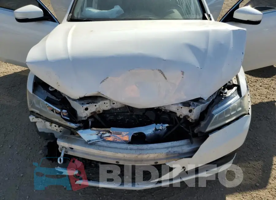 19UUB3F52FA803803 Photo# 11