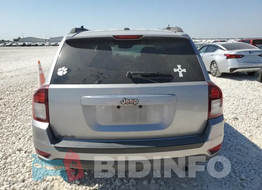 1C4NJCBA7GD665149 Photo# 6