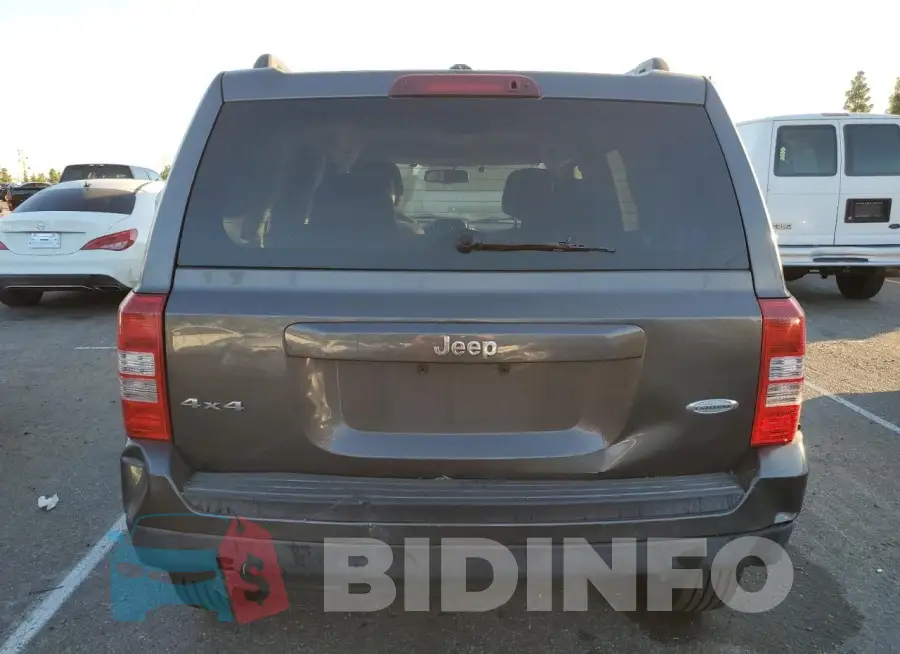 1C4NJRFB2HD159154 Photo# 6
